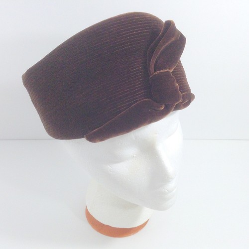 Vintage Mr Arnold Pillbox Hat Womens Brown Velvet Hatters Union Label 1960s