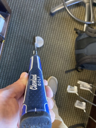 Cleveland Huntington Beach Putter 14 Mallet 35” W/cover - Picture 6 of 7