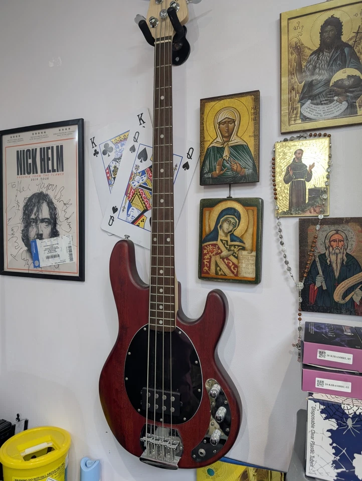 Sterling Stringray Bass Guitar. Ray 4 String Bass. Excellent Condition - Image 2 of 4
