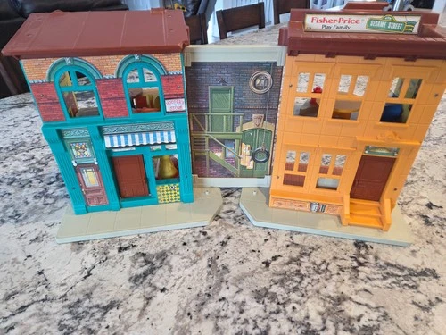 Vintage 1974 Fisher Price Little People Play Family Sesame Street House #938 Lot