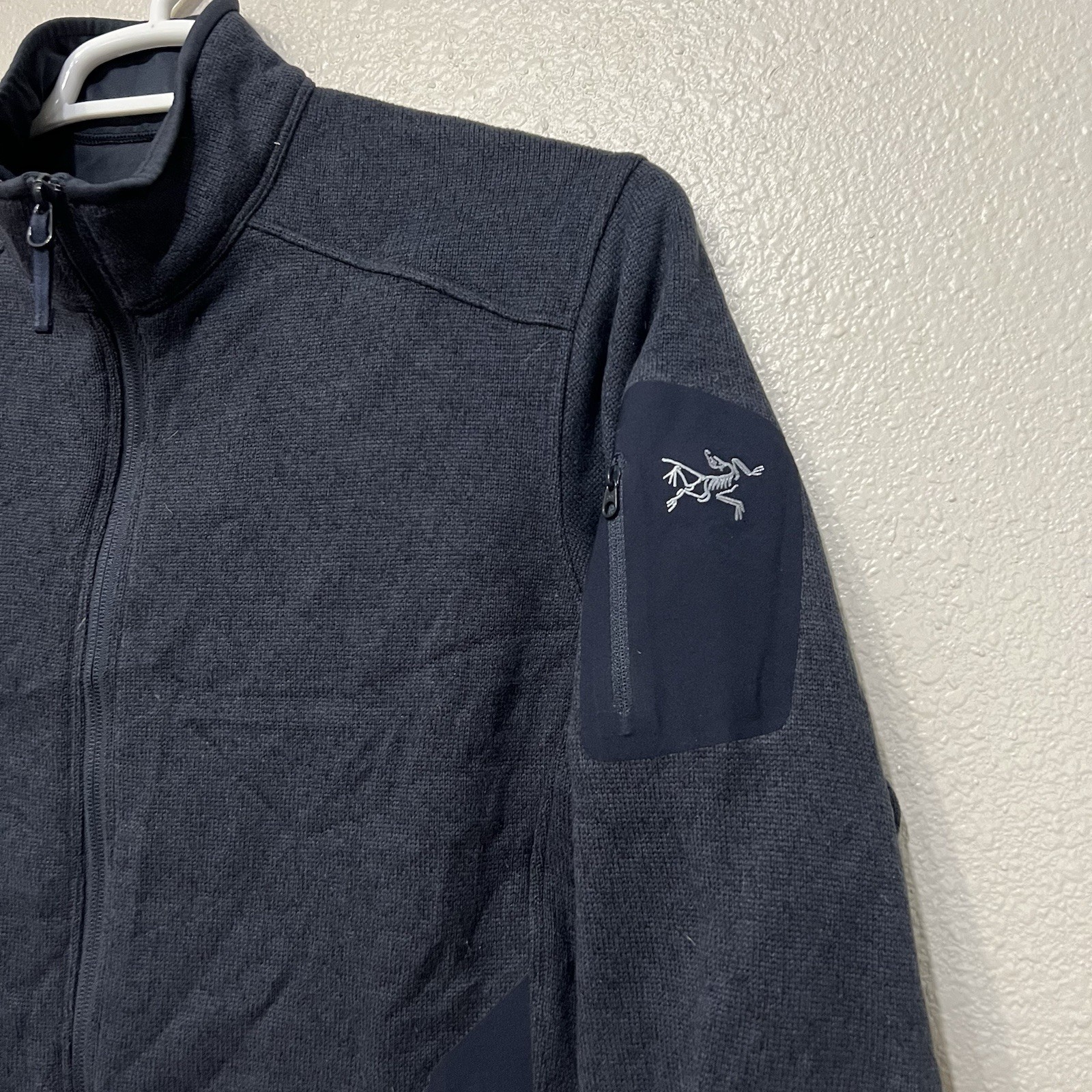 Arc’teryx Covert Cardigan Men’s Medium Fleece Gorpcore Outdoor image 2