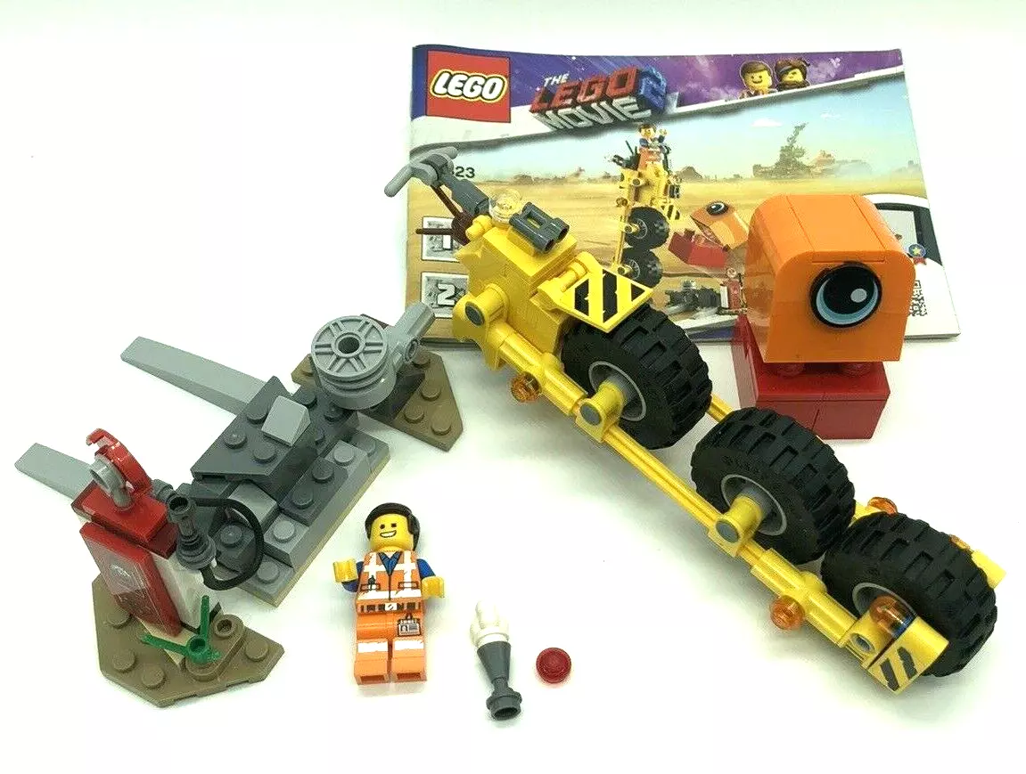 LEGO 70823 The Lego Movie 2 Emmet s Tricycle