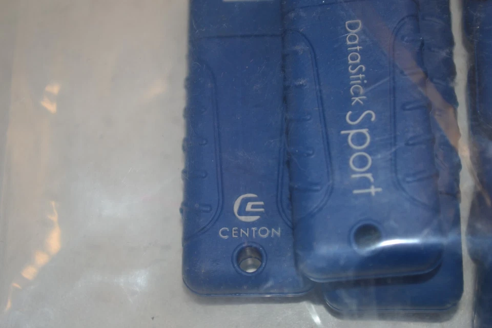 10 Pk Centon Datastick Sport S1-U3W2-8G-10B Blue Shockproof USB 3.0 Flash Drive - Image 3 of 4