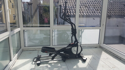 Profi Crosstrainer Maxxus CX 7.4 mit verstellbarer Schrittlänge