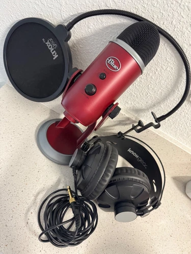 Blue Microphones Yeti USB Microphone - Satin Red. Bundle with Knox headphones