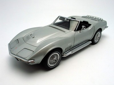 corvette diecast 1 18