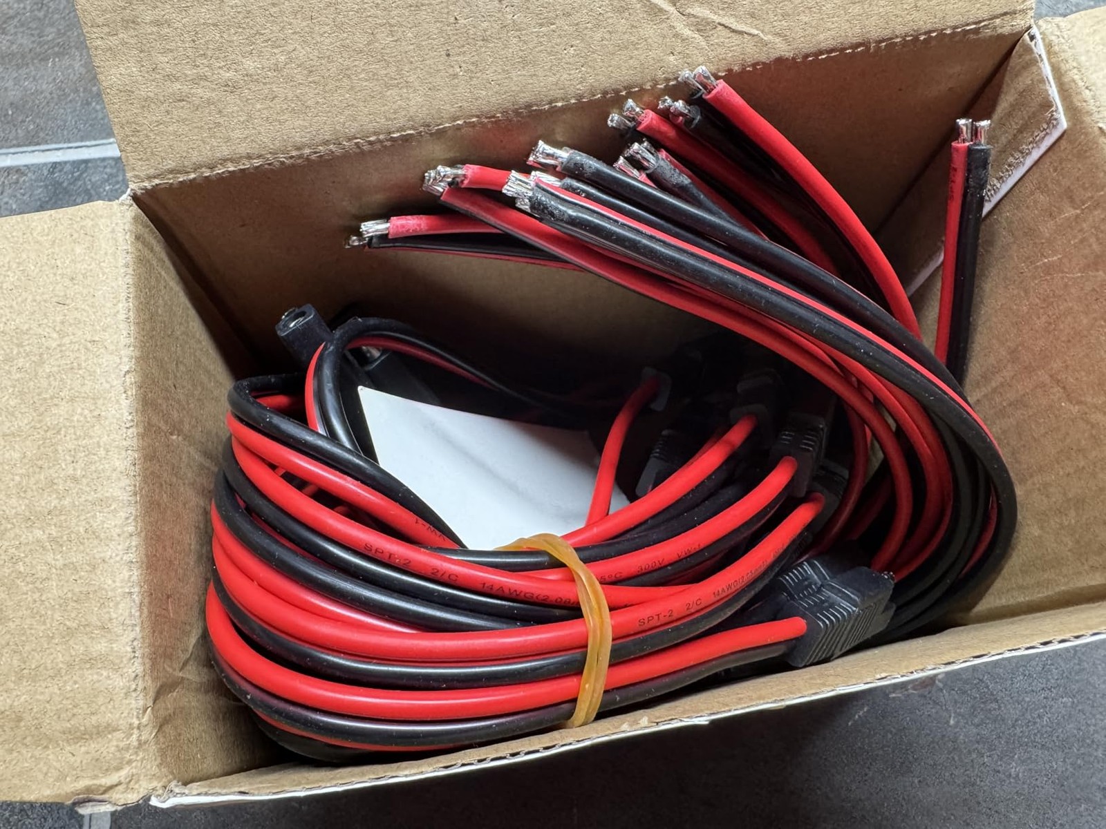 32 Pack SAE Connector Cable 12 In 14 AWG, 2 Pin Single Plug Quick Disconnect