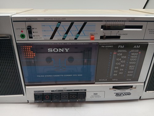 Sony CFS-3000 Stereo Boombox 1980s Tape, Cassette, AM/FM Radio:Tested Works Read - Foto 2 di 15