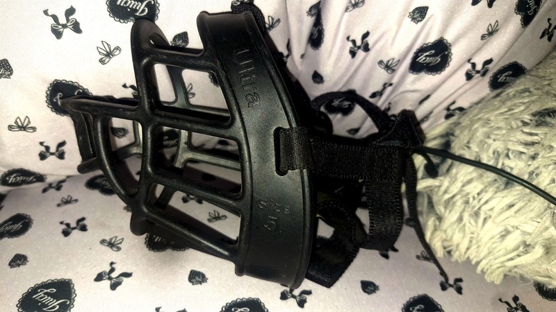 Baskerville Ultra Basket Dog Muzzle Size 5 Black Plastic, Large Dog