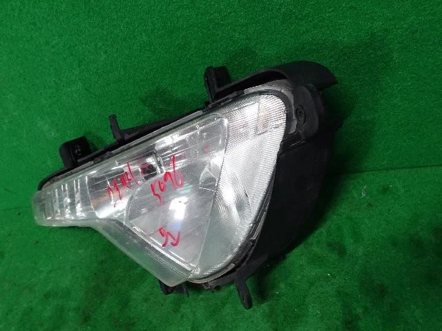 Luz antiniebla izquierda KIA Sportage R 2011 Foto 3 de 4