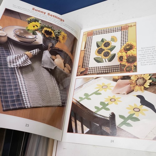 30+ PROJECTS USING FAT QUARTERS Sewing Craft Bazaar Leisure Arts Booklet #15871 - Picture 4 of 9