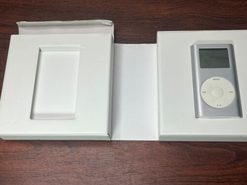 Apple iPod Mini A1051 4GB In Original Box2005 Mint Condition Tested-please  Read - Afbeelding 1 van 15