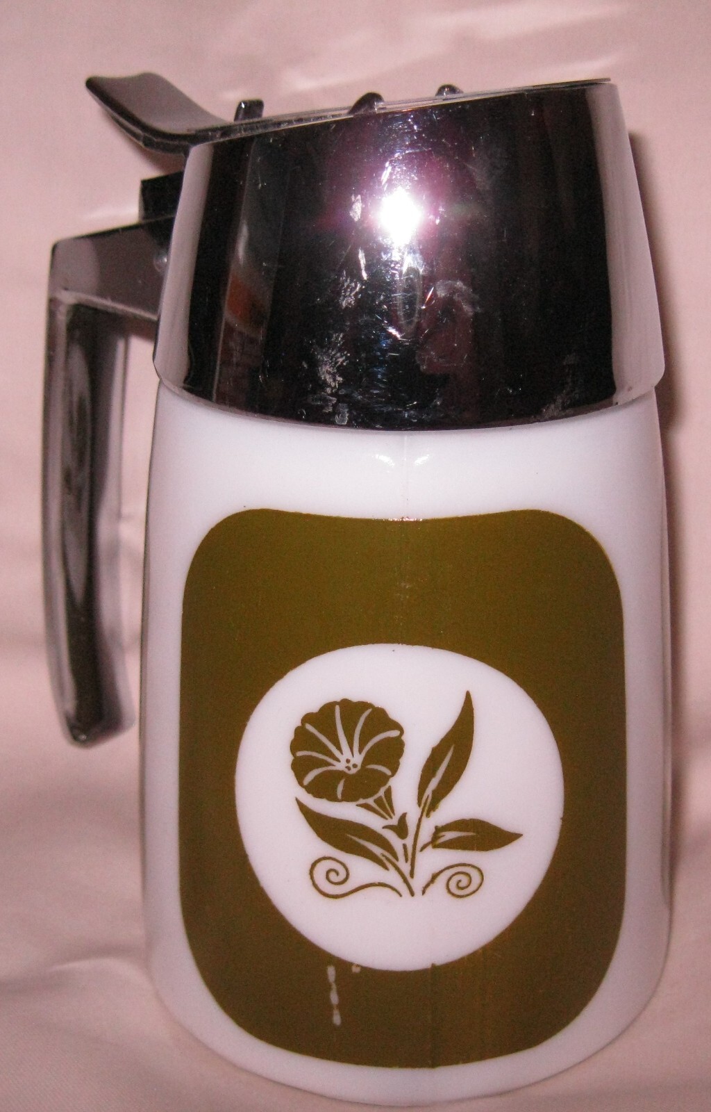 Milk Glass Sugar Shaker Vtg Santa Barbara Dispensers Retro Green