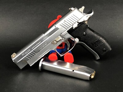 Min Model Gun P226 - Silver (Shell Eject) With Extra 8 Dummy