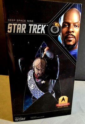 Star Trek Deep Space Nine Worf Figure QMx Master Series Latinum Edition