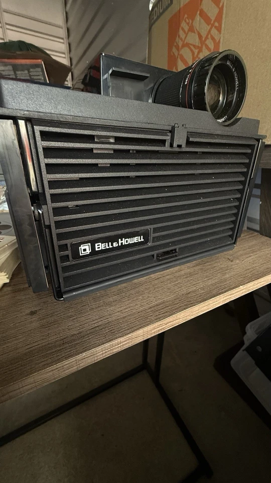 Vintage Bell & Howell RC55 Slide Cube Projector w/ Manual & Slides - Image 4 of 4
