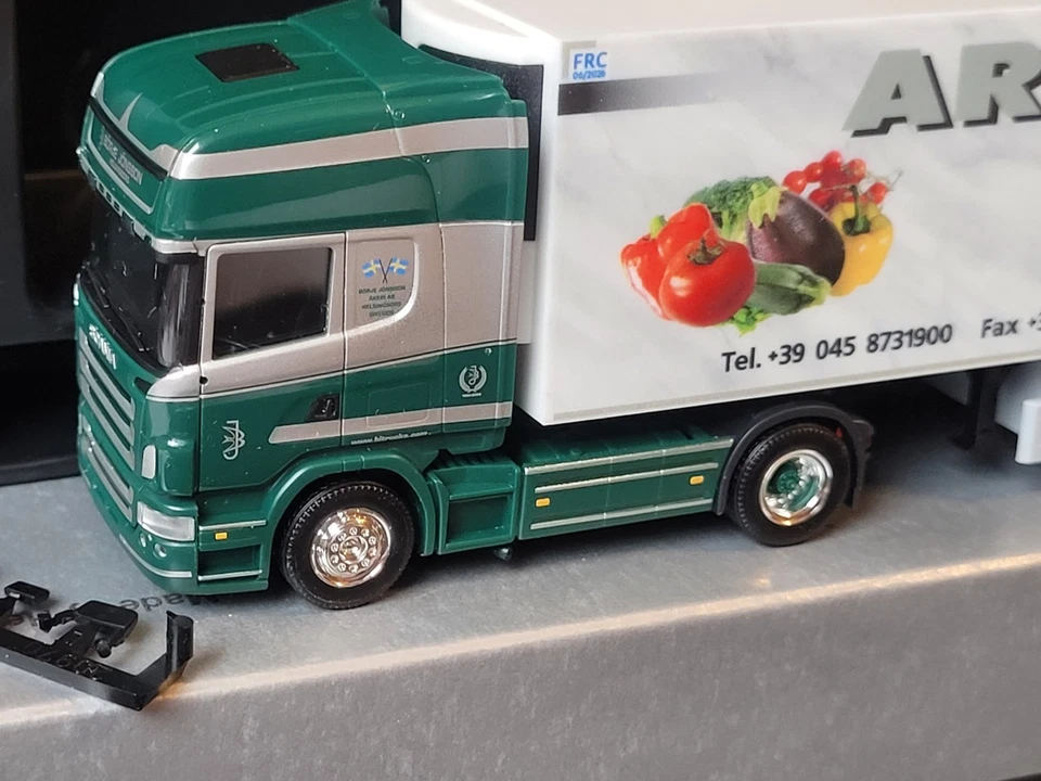 Scania R TL Börje Jönsson 50 years Anniversary Arena Fruit Verona Italia Kühlko. - Bild 4 von 4