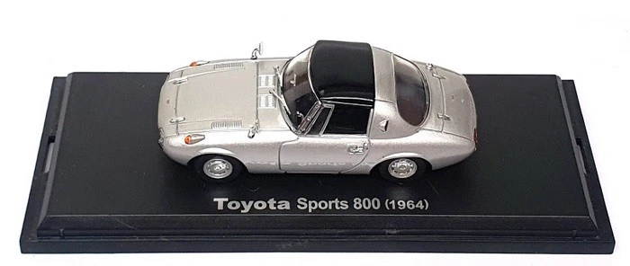 Norev escala 1/43 diecast N1964S - Toyota Sports 800 1948 - plateado Foto 4 de 4