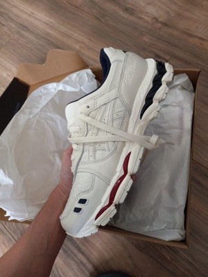 Size 8.5 - Ronnie Fieg x ASICS Gel Lyte 3.1 World's Fair Pack - France
