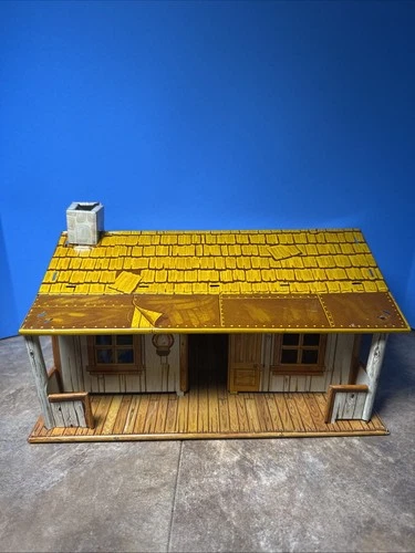 Vtg MARX  WESTERN TIN CABIN Building 1950’s W/Chimney