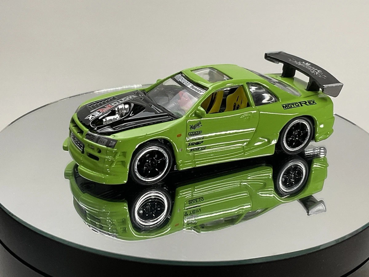Preços baixos em Escala 1:64 Muscle Machines Nissan Carros