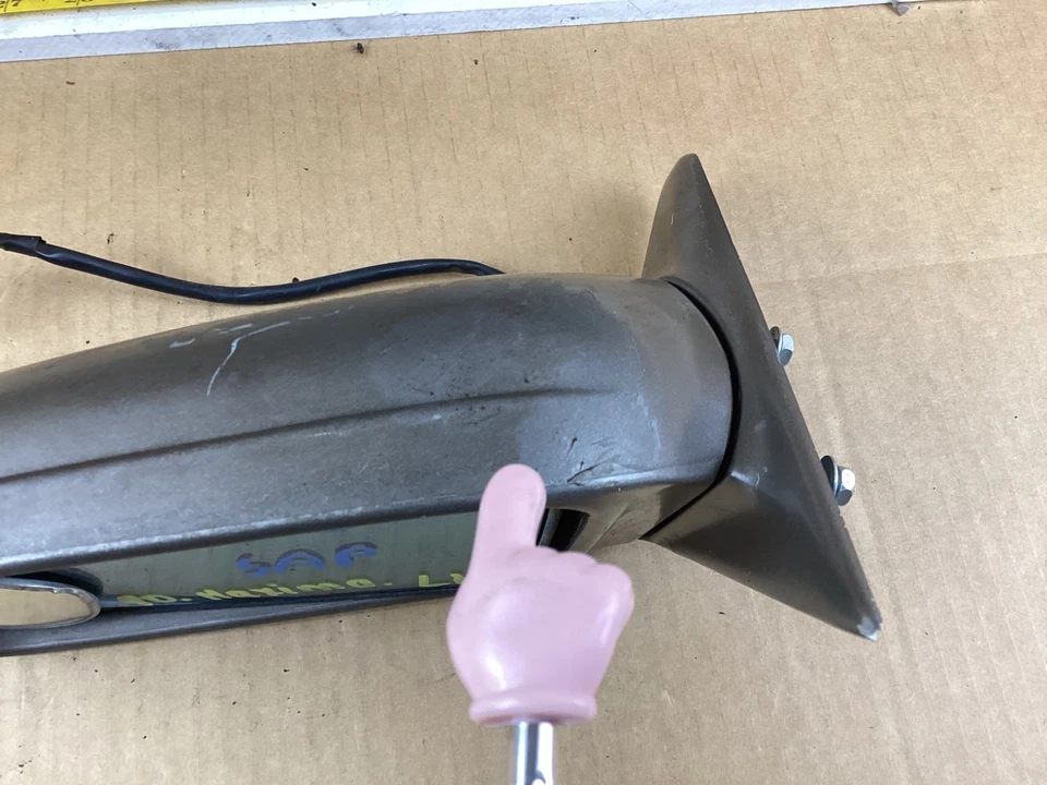 Espejo retrovisor lateral izquierdo Nissan Máxima 1989-1990 eléctrico E130187357 OEM Foto 3 de 4