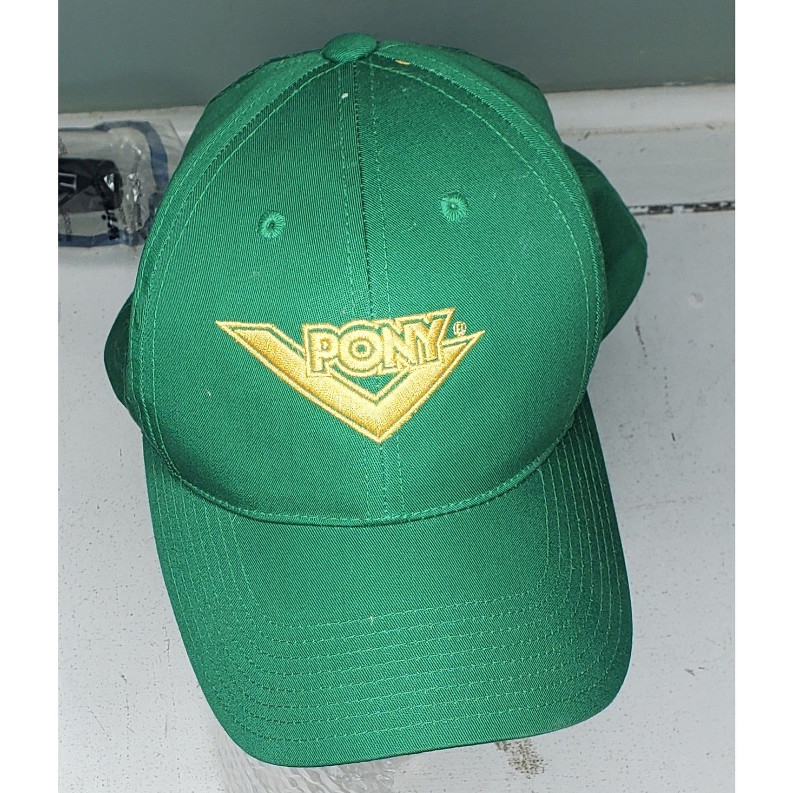 CAPPELLO A SNAPBACK VINTAGE PONY ATHLETICS VERDE E GIALLO