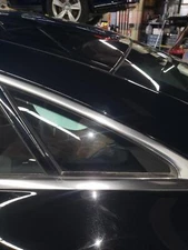 18 19 20 E400 Left Quarter Window Glass (Coupe & Convertible), Rearward (fixed)