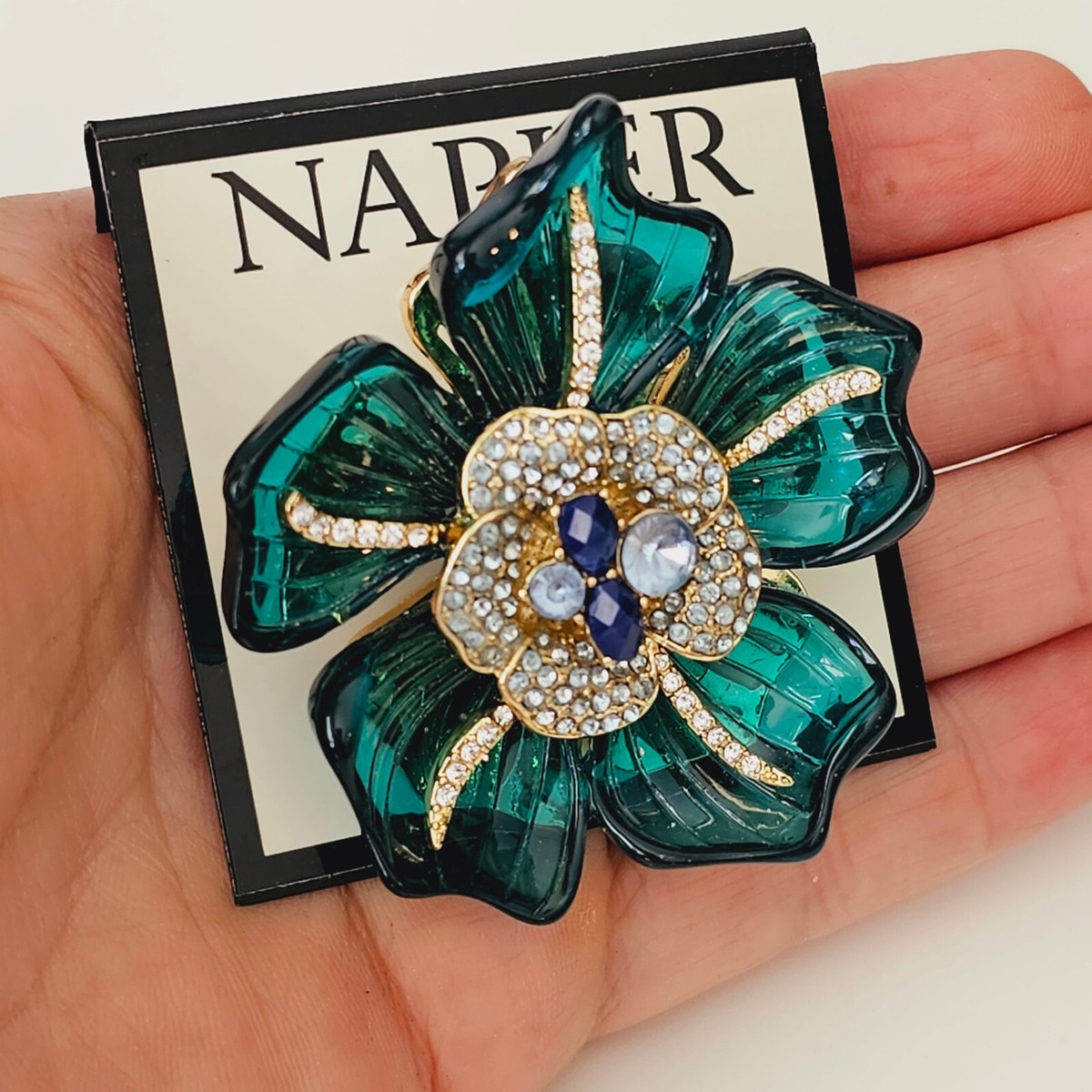 AUGTIGER Blue Flower Brooch Pin For Women - Crystal Zircon, Zinc Alloy, 1.7 Inch, Gift Box