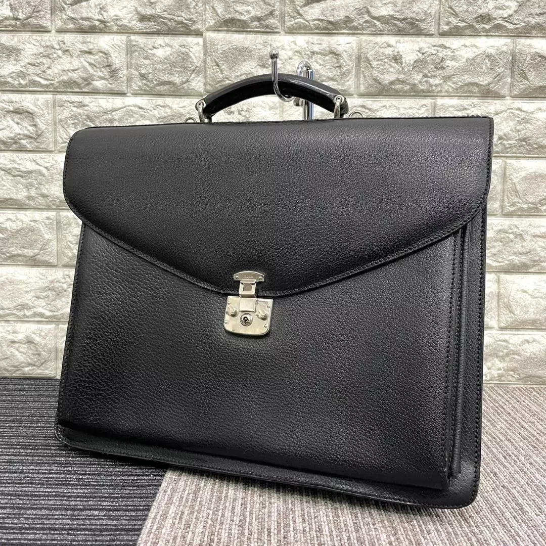 Gucci Daws Sac Business Cuir Noir 39x32x7cm Occasion avec Éraflures Mineures