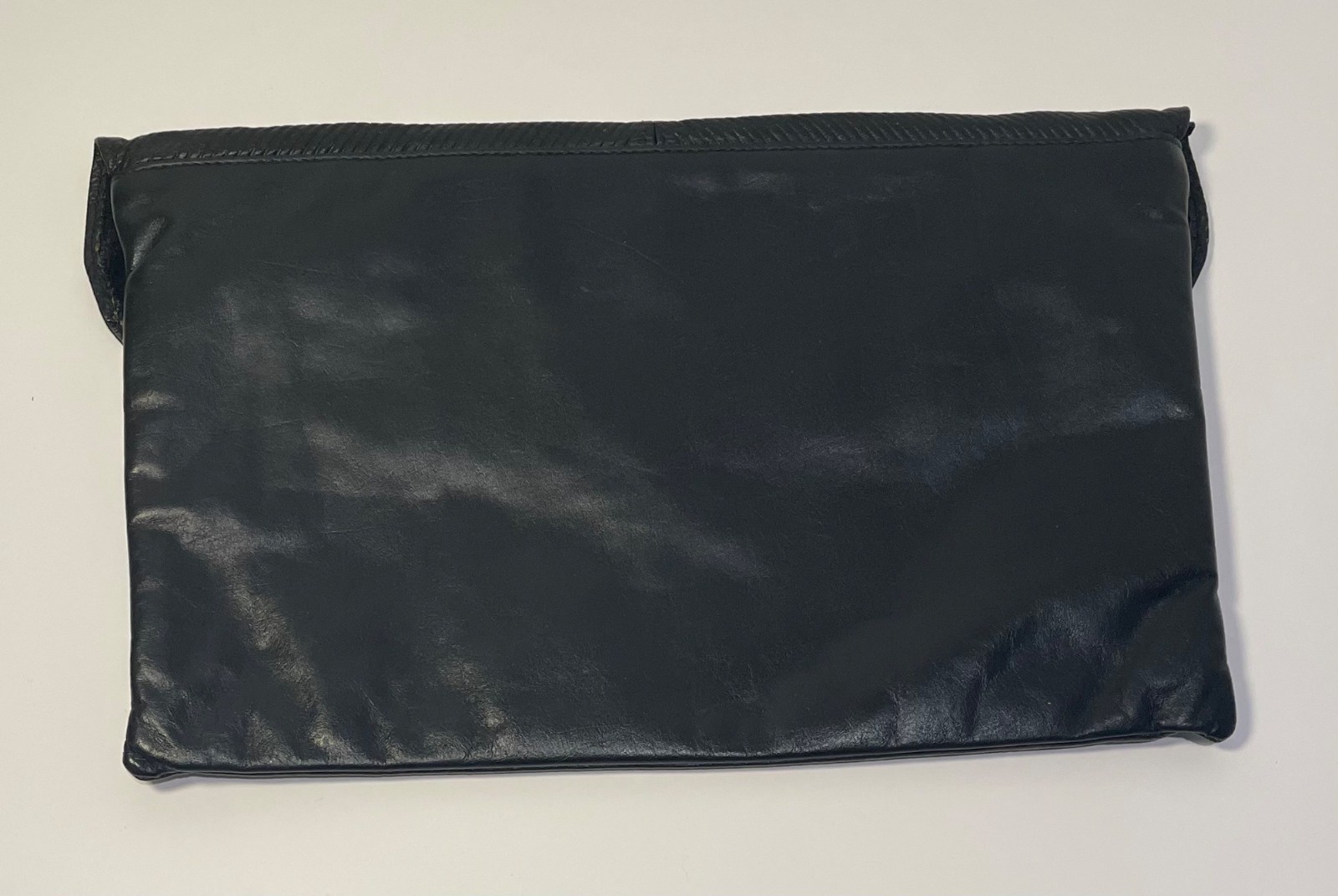 Vtg Karavan Black Leather Envelope Clutch Zip Closure Elegant Event Minimalist
