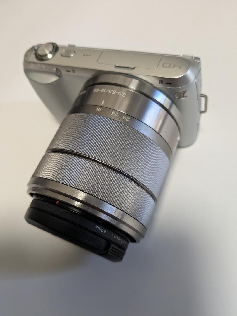 Sony NEX-C3 Mirrorless Digital Camera + SEL1855 18-55mm Lens