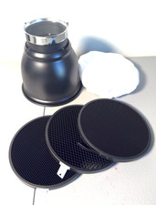 Godox RFT-14 Reflector Bowens mount with 50, 30, 10 Degree Grids