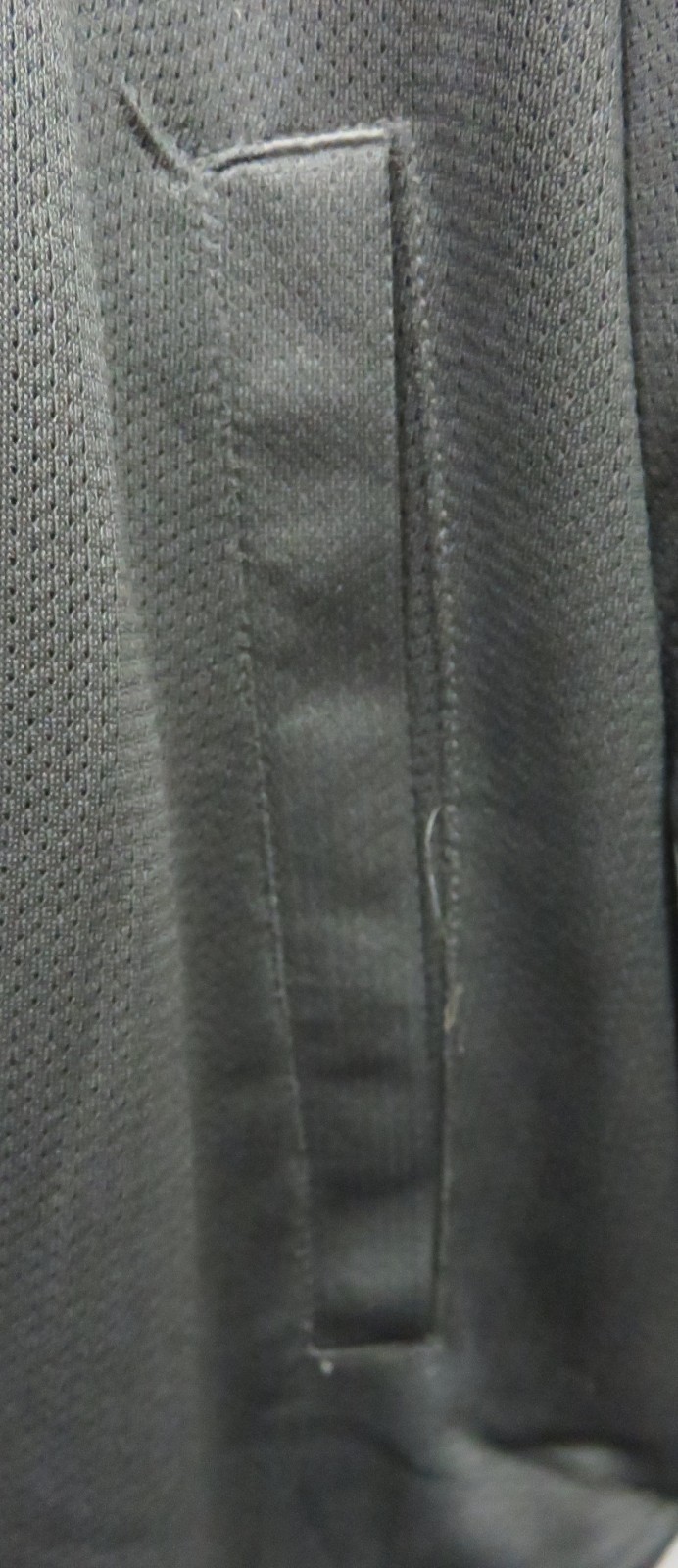 Picture 4 of 6