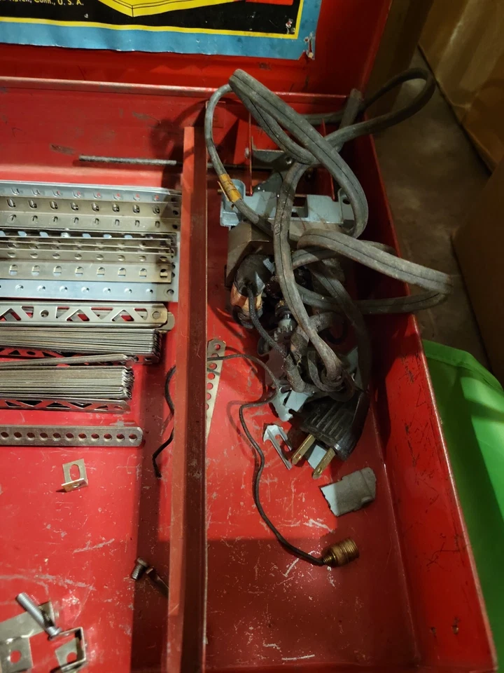 Vintage 1938 A.C. Gilbert # 8 1/2  all electric Erector Set Ferris Wheel  - Image 2 of 4