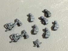 A21825 WARHAMMER 40K SPACE MARINES WOLVES BITS LOT POWER FISTS THUNDER HAMMER GW