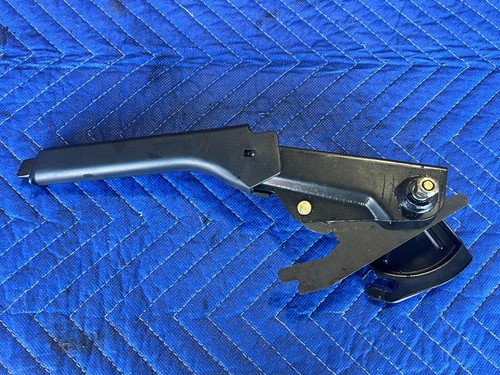 1984-1989 Volvo 740 760 Emergency Parking E Brake Lever Assembly OEM #1654EM - Picture 2 of 8