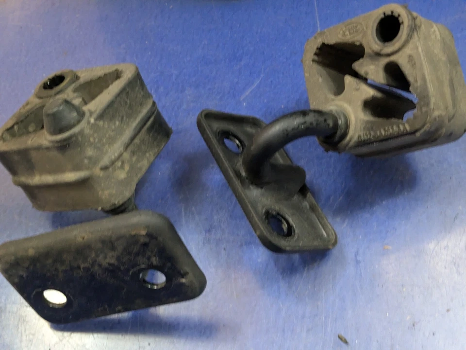 LAND ROVER RANGE ROVER SPORT mid EXHAUST MUFFLER hanger OEM 14-20 - Imagem 3 de 4