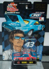 RICHARD PETTY 43 1977 NASCAR RACING CHAMPIONS 1/64 DIECAST CAR 19,043 MADE