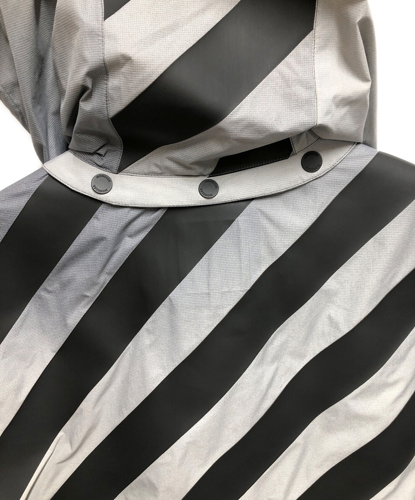 MONCLER/OFFWHITE (Off-White) Nylon Jacket/ Gray/ Size: SIZE 2 thumbnail 3