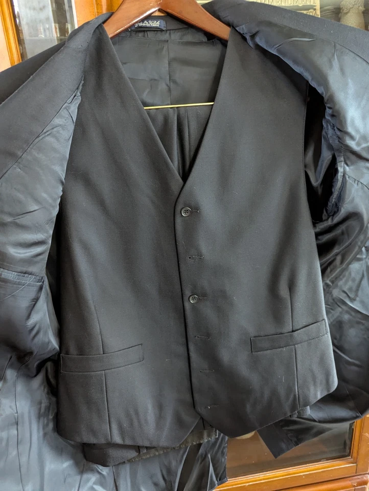 Austin Reed Black Tuxedo Suit 3-Piece 44L Jacket 38x32 Pants Vest Dillard’s - Image 2 of 4