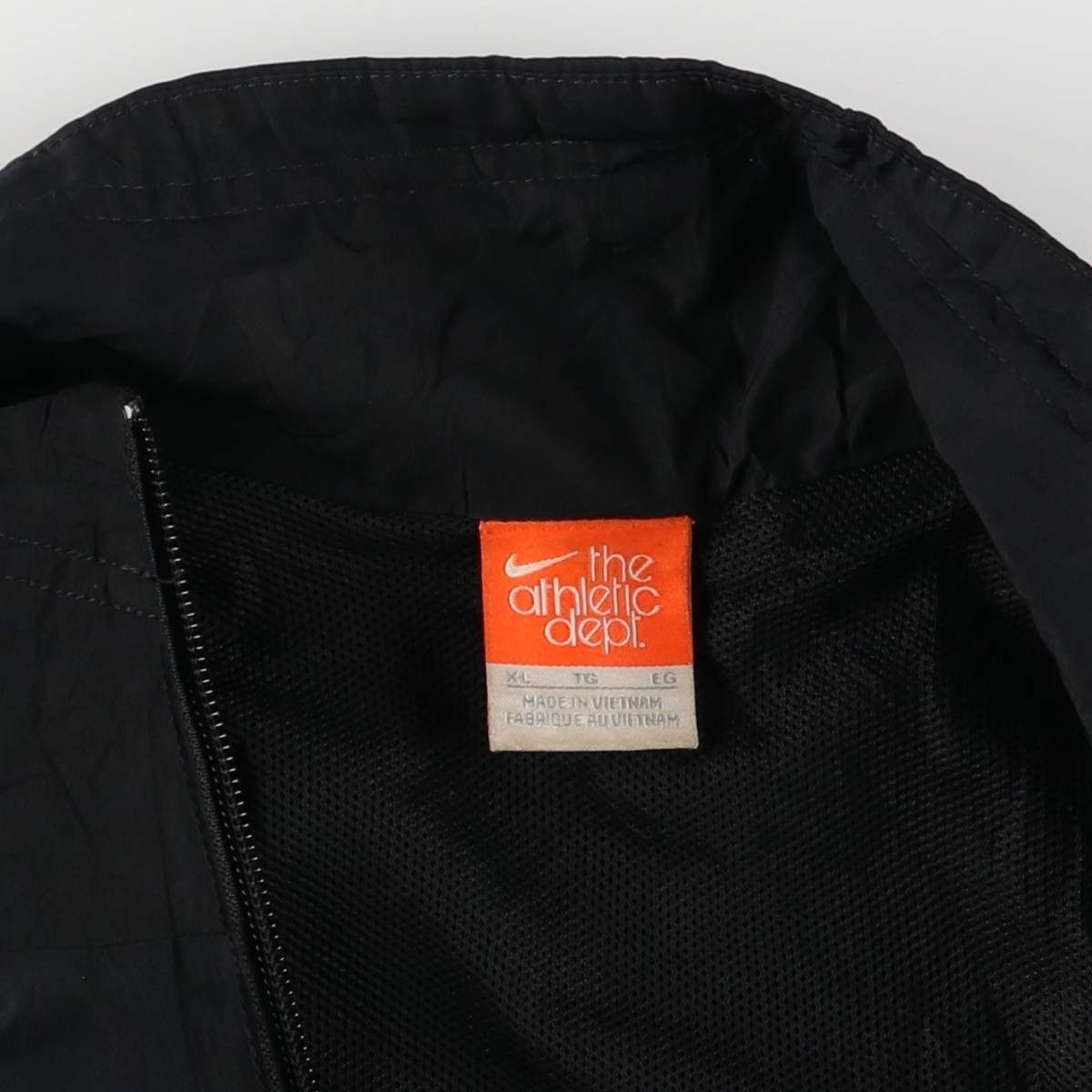 SACAI X NIKE Giacca a vento usata Nike il reparto atletica uomo taglia XL