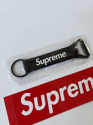 Supreme Bottle Opener Webbing Keychain Black FW21