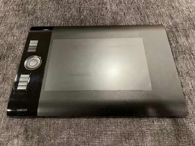 Used Wacom Intuos 4 PTK-640 Medium Drawing Tablet - Tablet Only, No Pen