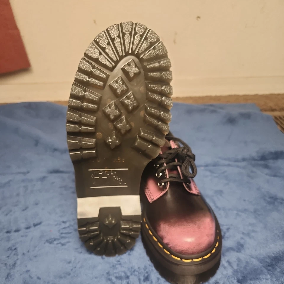 Plataforma de cuero envejecido Dr. Martens 8053 Quad NBY negro rosa para mujer talla 6 Foto 4 de 4