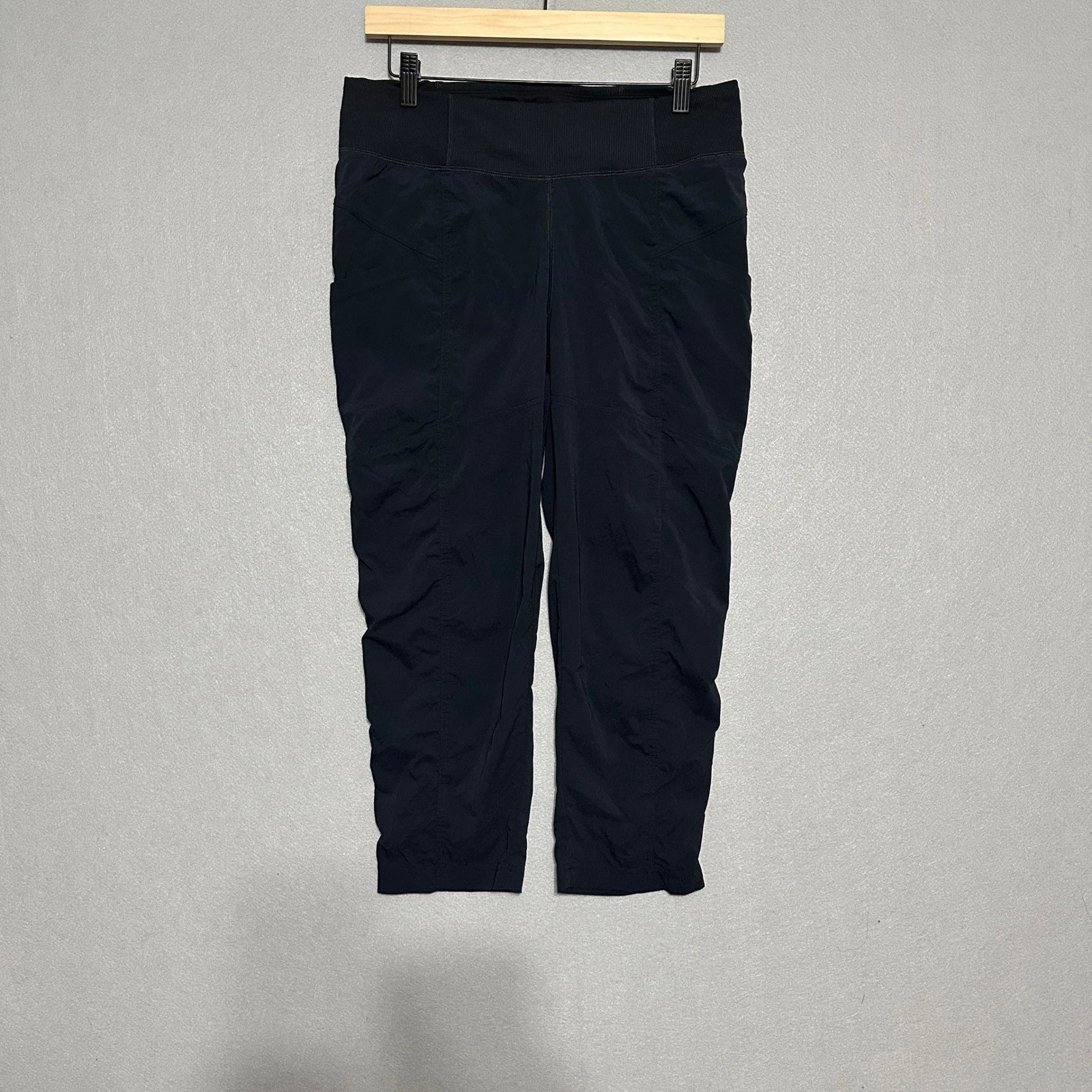Prana Halle Straight Leg Crop Pants Black Medium Hiking Outdoor 1961601