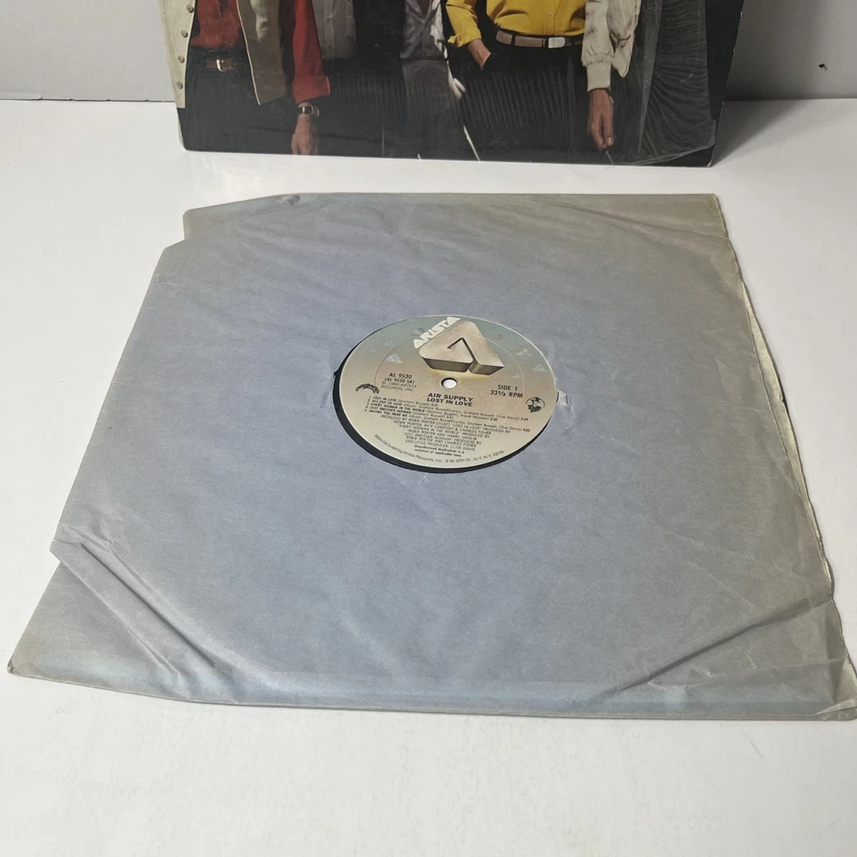 Air Supply ~ Lost in Love виниловая пластинка Arista AL 9530 - Изображение 3 из 4