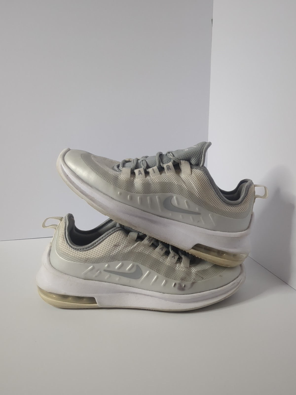 Size 8 Women’s - Nike Air Max Axis Wolf Grey