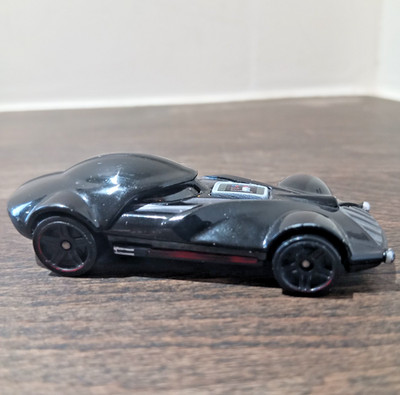 Hot Wheels Star Wars Darth Vader Character Car 1:64 Die-Cast Mattel Loose 2014