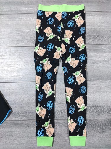 Star Wars Pajamas Boys Medium 8 The Mandalorian Baby Yoda Shirt Pant PJ Set Gift - Picture 3 of 5